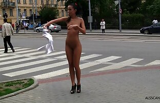 Un ragazzo cazzo inserisce un film porno casalinghi italiani cazzo nella figa e nel culo di un timido russo slut