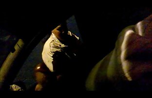 XXX Prendere i video hard italiani amatoriali pantaloni davanti estranei in un bagno di vapore