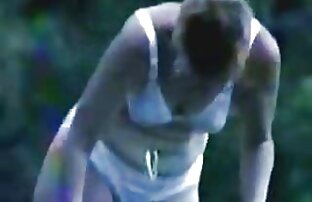 XXX C'è una ragazza dai capelli castani video porche amatoriali con gli occhiali